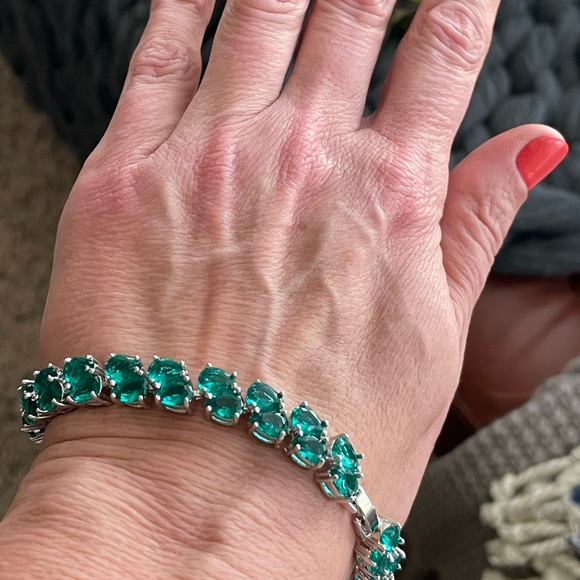 Green topaz and silver tennis bracelet - Picture 3 of 6